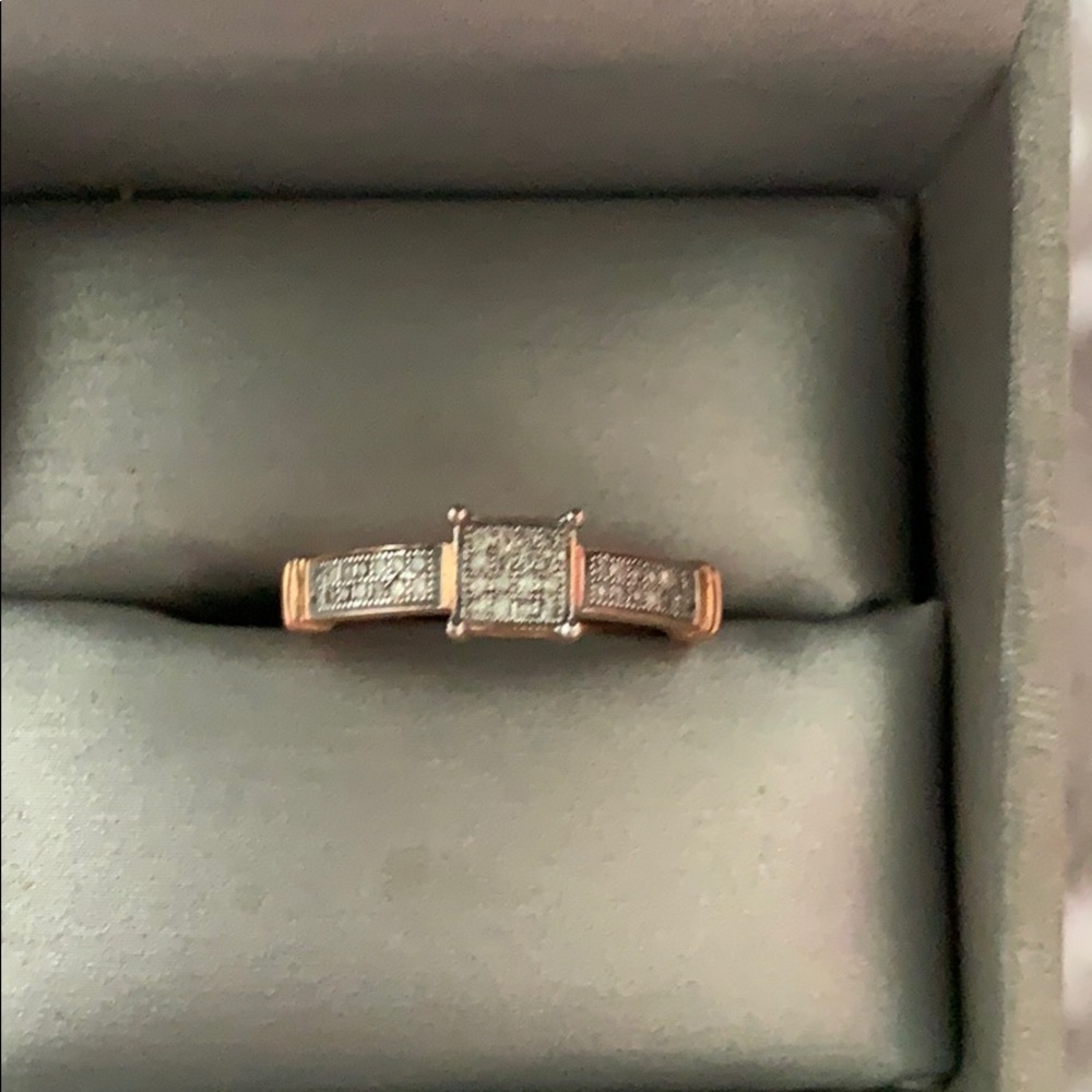 Zales rose gold diamond women’s ring.  Size 8